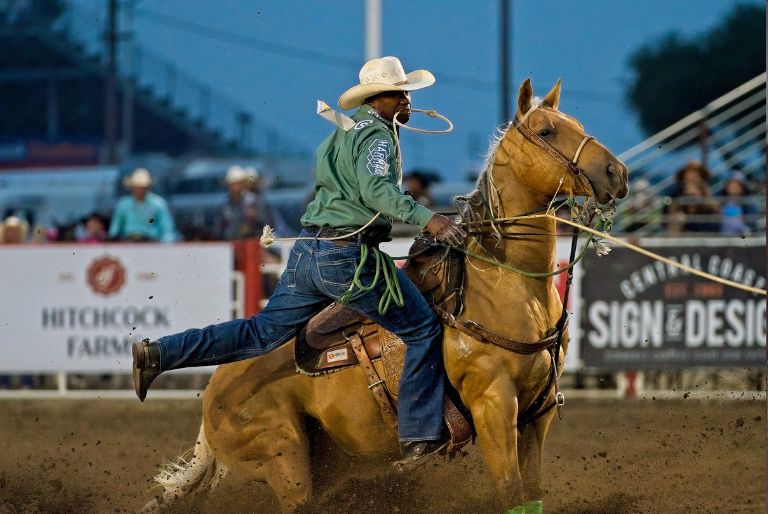 Cory Solomon roping horse