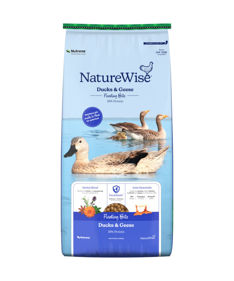 NatureWise Ducks & Geese Floating Bits 18% Protein feed bag with herbal blend, FlockShield, and joint essentials for waterfowl.